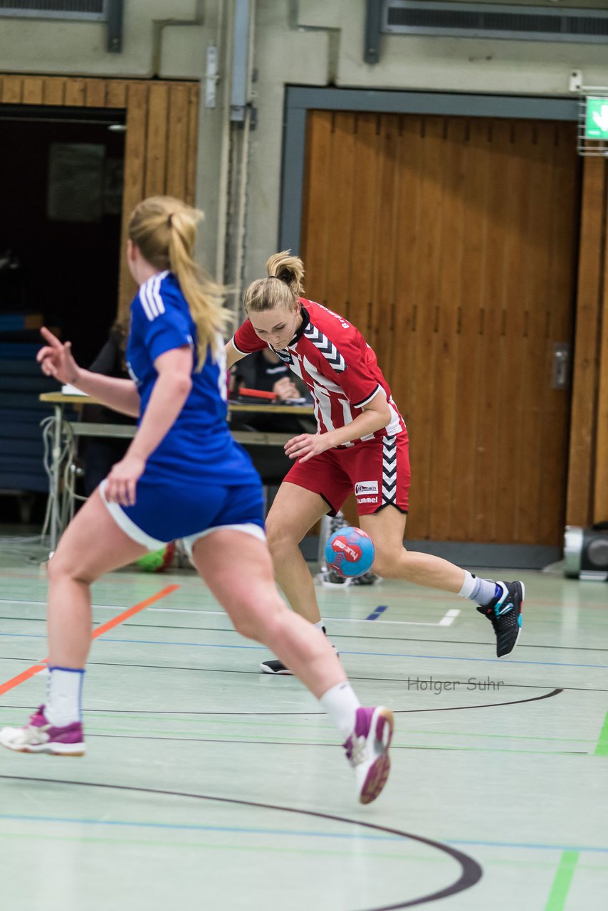 Bild 168 - Frauen Barmstedter TS - Buedelsdorfer TSV : Ergebnis: 26:12